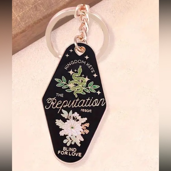 REPUTATION KEY CHAIN TS THEMED REP KEYCHAIN - Picture 1 of 11
